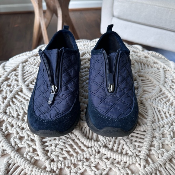 Lands End Quilted Suede Women’s Loafers Casual Zippered Slip On Dark Blue Sz 7B - Picture 3 of 7